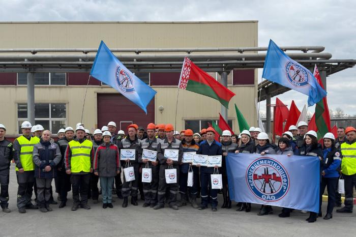 Профессионализм, точность и уверенность: на ОАО «Кричевцементношифер» выбрали лучших водителей вилочного погрузчика.