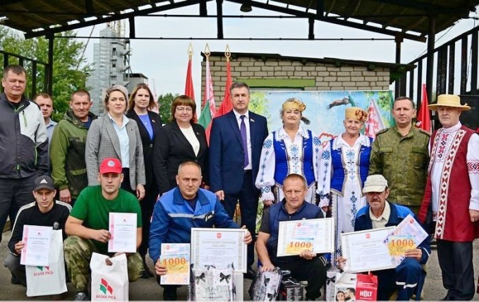 Помогаем аграриям в горячую пору жатвы